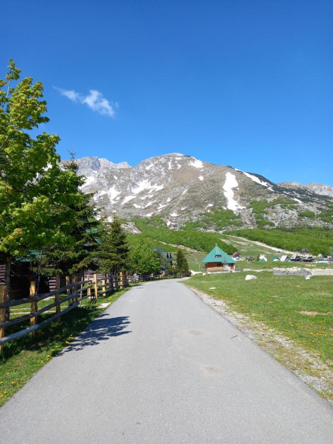 Family Farm Apartments Zabljak  Bagian luar foto