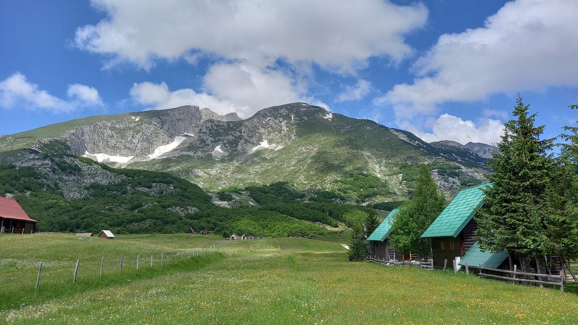 Family Farm Apartments Zabljak  Bagian luar foto