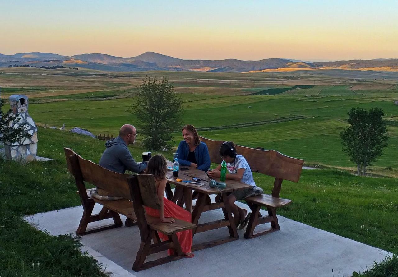 Family Farm Apartments Zabljak  Bagian luar foto